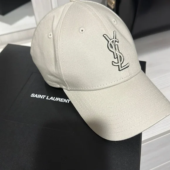 Saint Laurent YSL ホワイトキャップ Yves Saint Laurent | Accessories | Yves Saint Laurent Hat